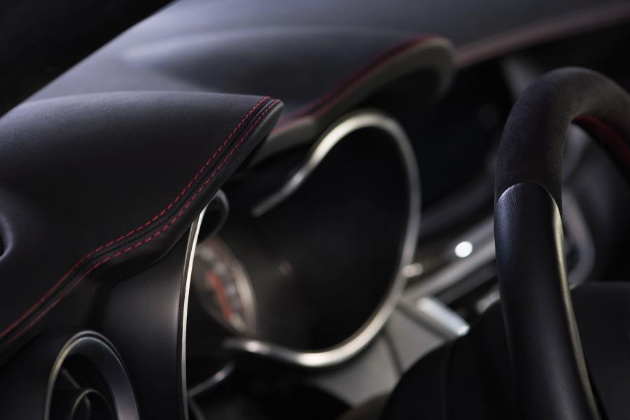 Панель приборов Alfa Romeo Stelvio Quadrifoglio (949) 2017 года  (NA) (фото 24 из 25)